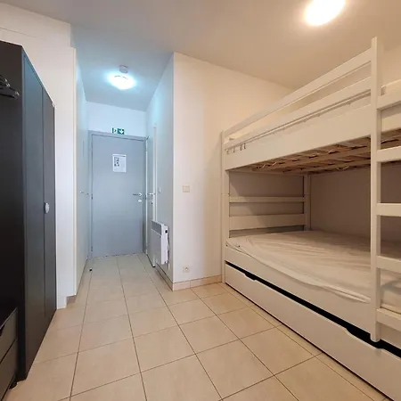 Apartament In Near Seawall & Casino